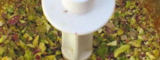 сырники в ореховой панировке с фисташковым кремом. Шаг 4