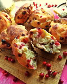 Творожники с брусникой