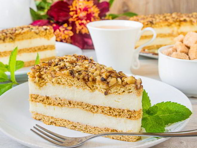 Рецепт заварного творожника на медовом тесте