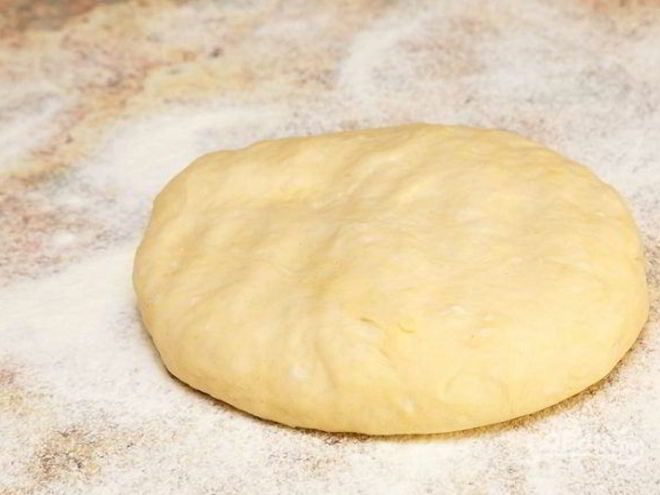 Рецепт быстрого теста на кефире для пирожков