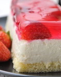 Бисквитный торт с желе