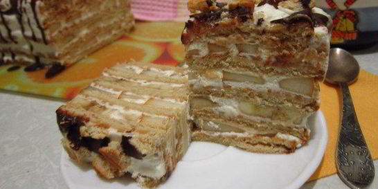 Фруктово-сливочный торт из печенья