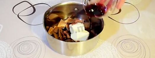 муссовый торт три шоколада на сливках. Шаг 15