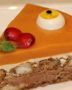 Шоколадно-лаймовый торт с хурмой Взгляд Циклопа