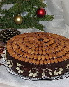 Шоколадно-миндальный торт