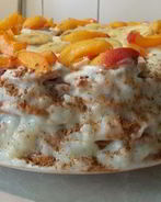 Сметанный торт без выпечки с фруктами