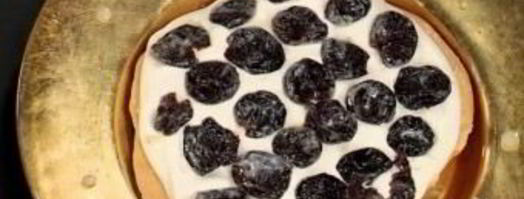 торт графские развалины с черносливом. Шаг 7