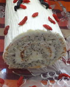 Цитрусово-маковый бисквитный рулет