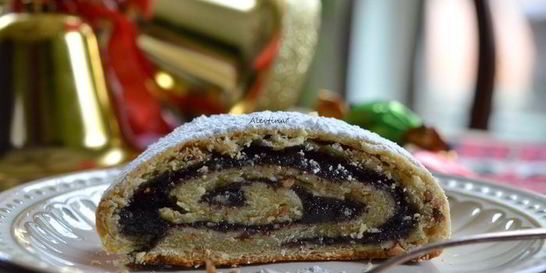 Творожно-маковый рулет