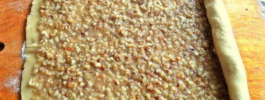 венгерский ореховый рулет. Шаг 16