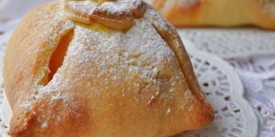 Яблоки в тесте