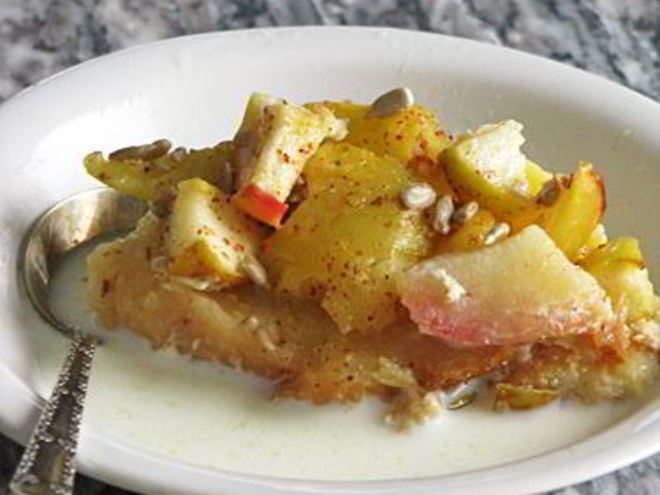 Рецепт булочной запеканки с яблоками