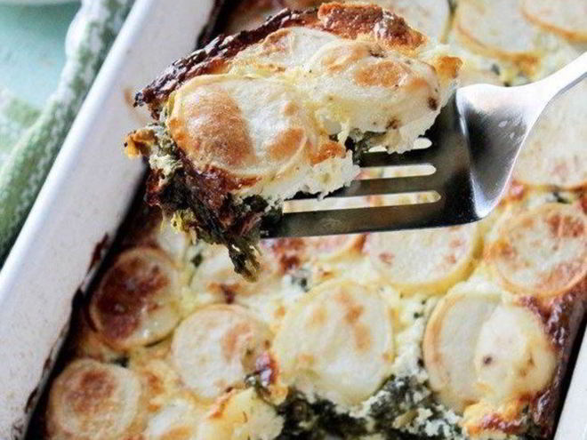 Рецепт картофельной запеканки с фетой и шпинатом