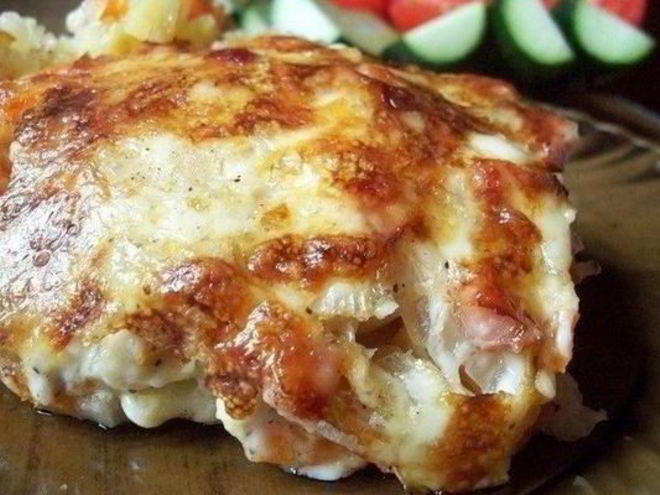 Рецепт картофельной запеканки с ветчиной в сметане
