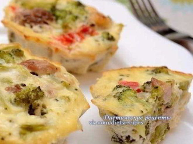 Рецепт мини-запеканки с курицей и брокколи