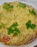 Мясная запеканка с овощами и сыром