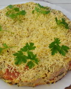 Мясная запеканка с овощами и сыром