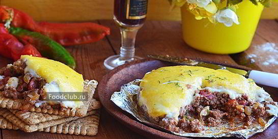 Мясная запеканка с соусом бешамель