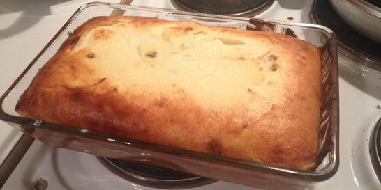 Нежная творожная запеканка с изюмом