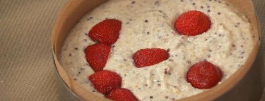 творожная запеканка с клубничным соусом. Шаг 3