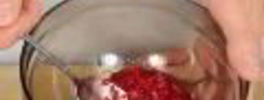 творожная запеканка с соусом из земляники. Шаг 4