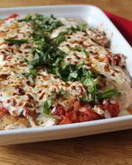 Запеканка из куриного филе с моцареллой