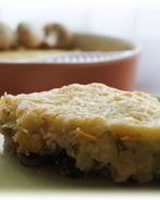 Запеканка с куриным филе, грибами и картофельным пюре