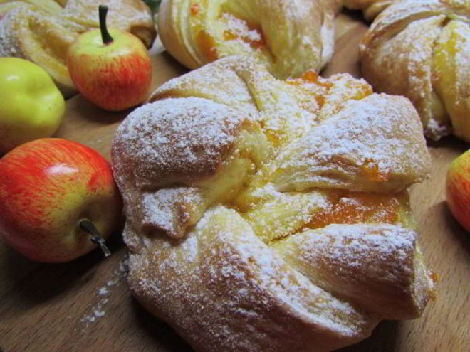 Рецепт булочек с абрикосовым джемом