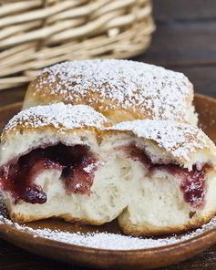 Булочки с джемом