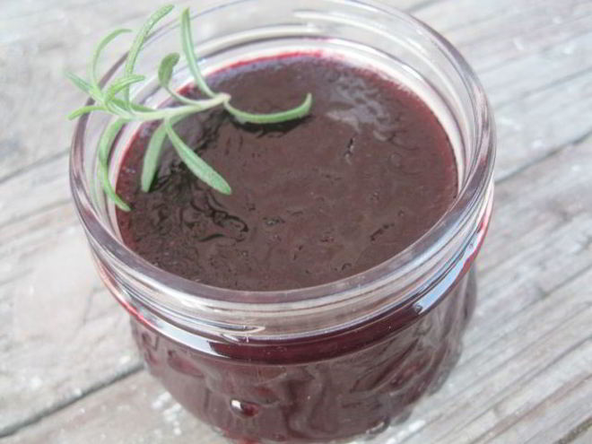 Рецепт джема из ежевики с розмарином