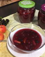 Джем из яблок с черноплодной рябиной в мультиварке