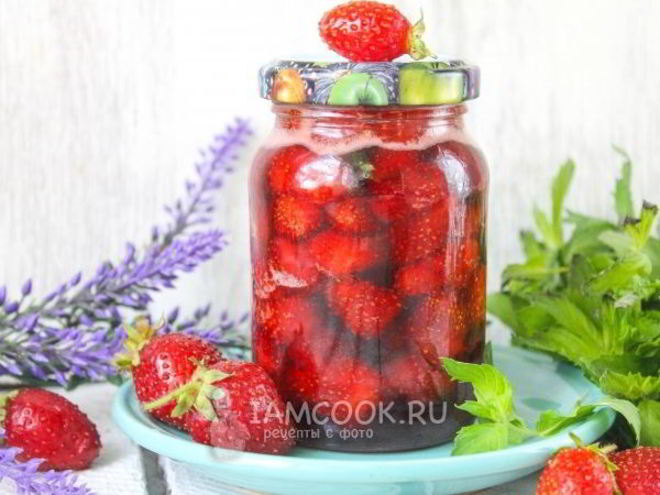 Рецепт клубники в собственном соку на зиму