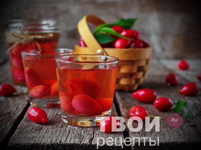 Рецепт компота из кизила