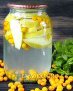 Компот из облепихи и яблок на зиму