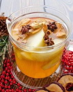 Компот из яблок и сухофруктов