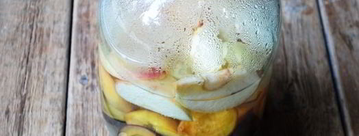 компот с яблоками, сливами и персиками на зиму. Шаг 10