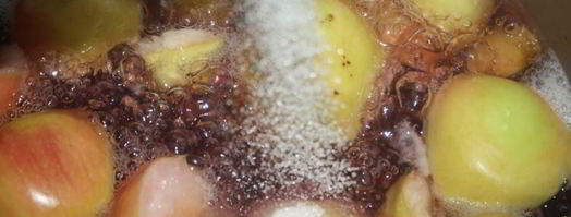 яблочный компот с виноградными листочками. Шаг 5