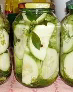 Консервированные кабачки с хреном и листьями смородины