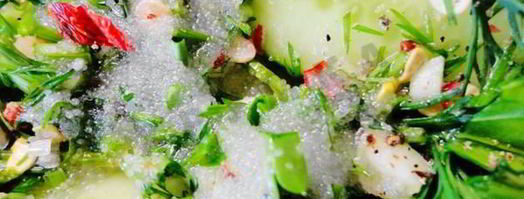 быстромаринованные огурцы в контейнере. Шаг 3