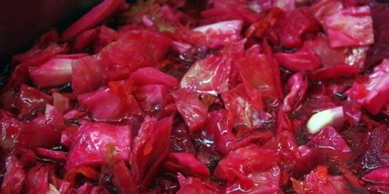 Капуста, маринованная по-корейски со свеклой