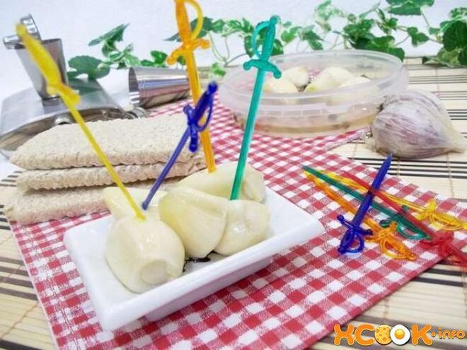Рецепт маринованного чеснока