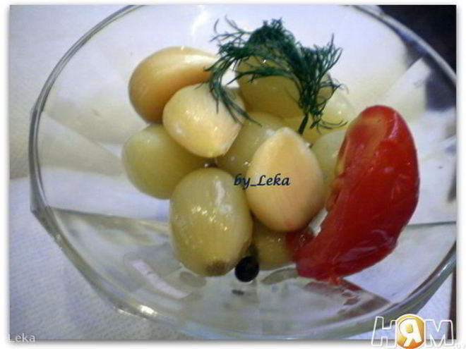 Рецепт маринованного лука с чесноком