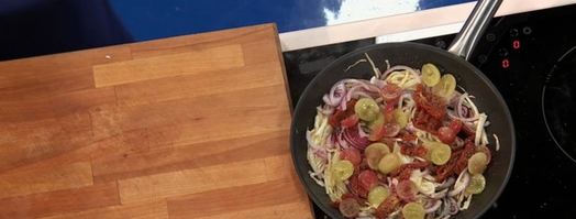 маринованный морской окунь с сельдереем и виноградом. Шаг 2