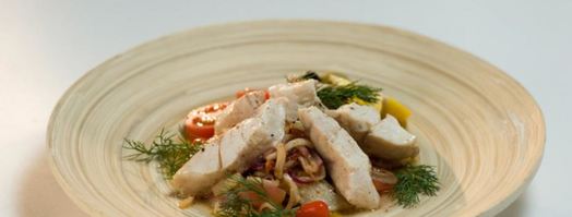 маринованный морской окунь с сельдереем и виноградом. Шаг 4