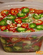 Маринованный острый перец