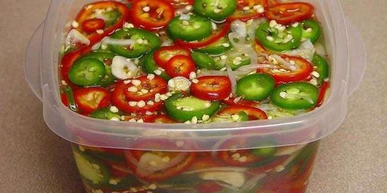 Маринованный острый перец
