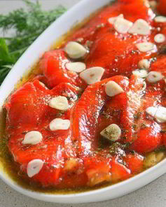 Маринованные печеные перцы