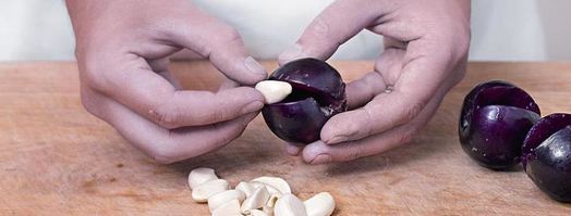 маринованные сливы с чесноком. Шаг 2