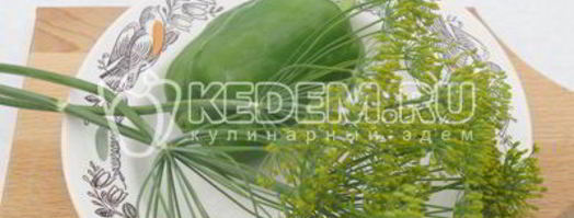 огурцы маринованные резанные с перцем. Шаг 2