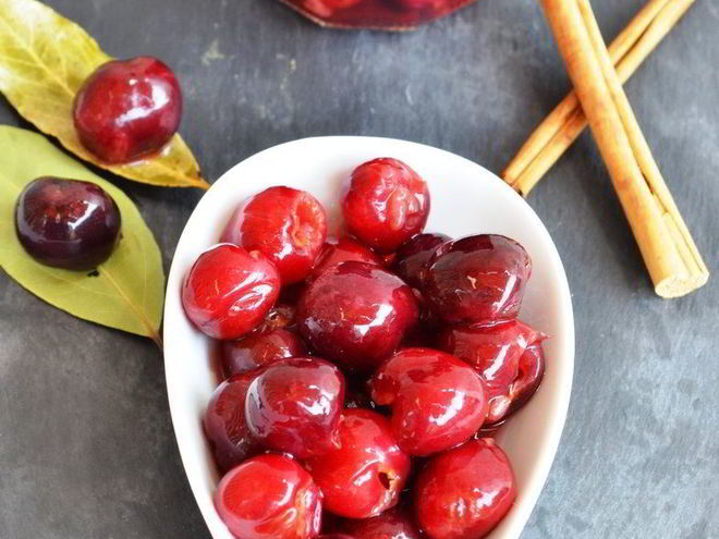Рецепт пряной маринованной черешни